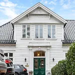 Experience Norway's History I With Free Parking Lägenhet *