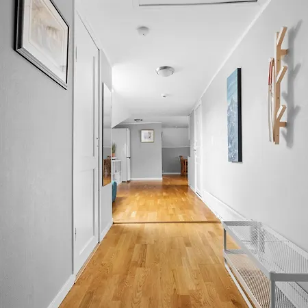 Experience Norway's History I With Free Parking ベルゲン