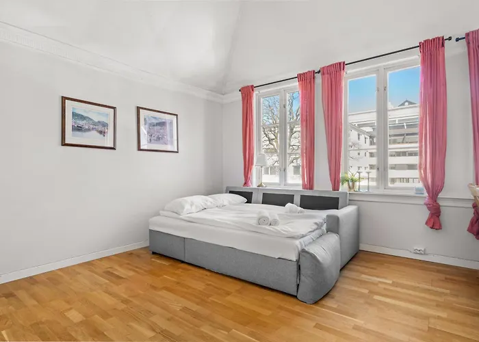 Experience Norway's History I With Free Parking